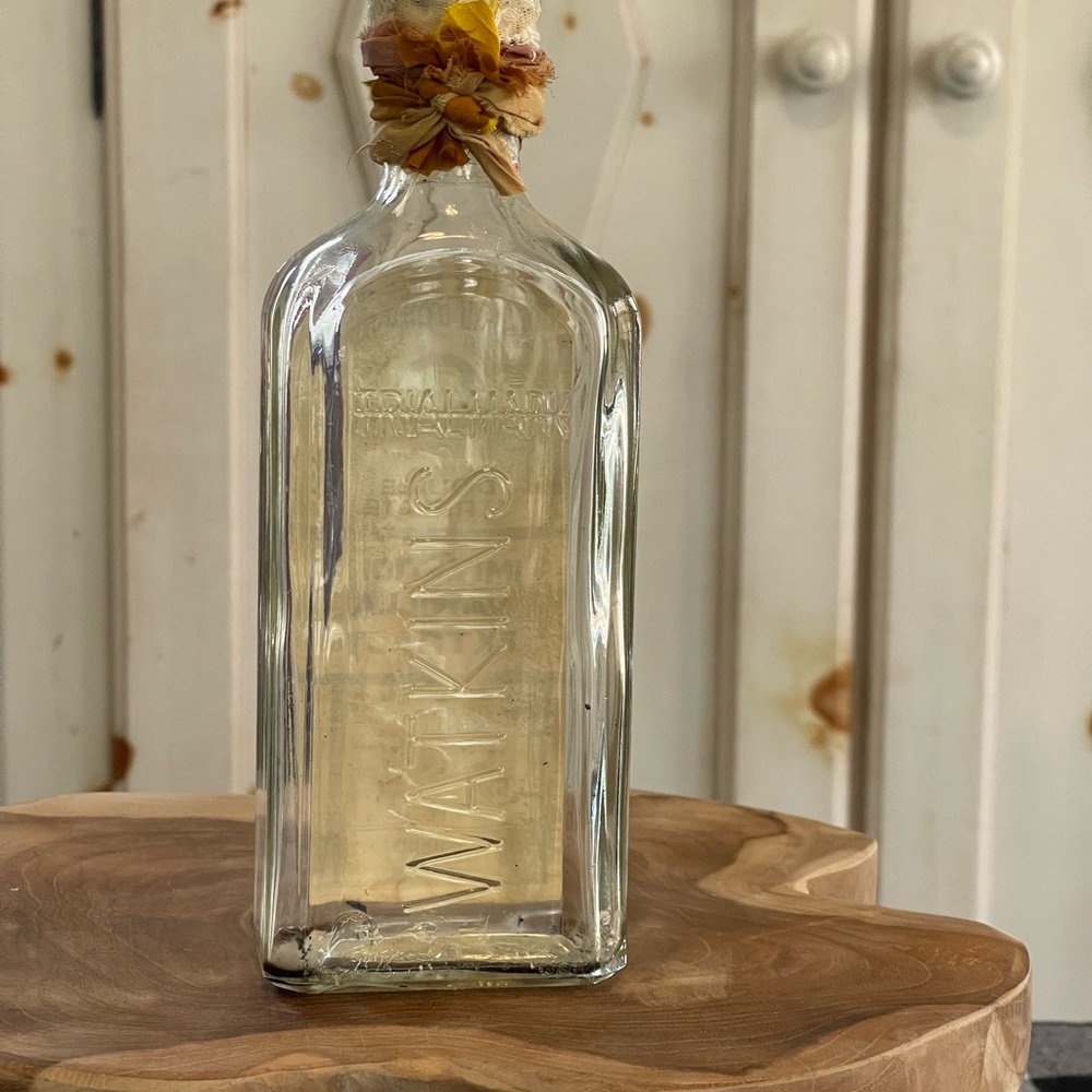 Vintage Watkins Double Strength Vanilla Extract bottle! - Picture 3 of 9